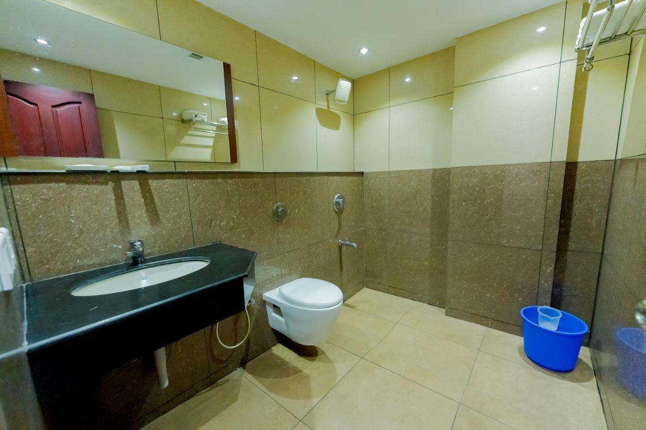 Orchid Residency Hotel Kottayam Buitenkant foto