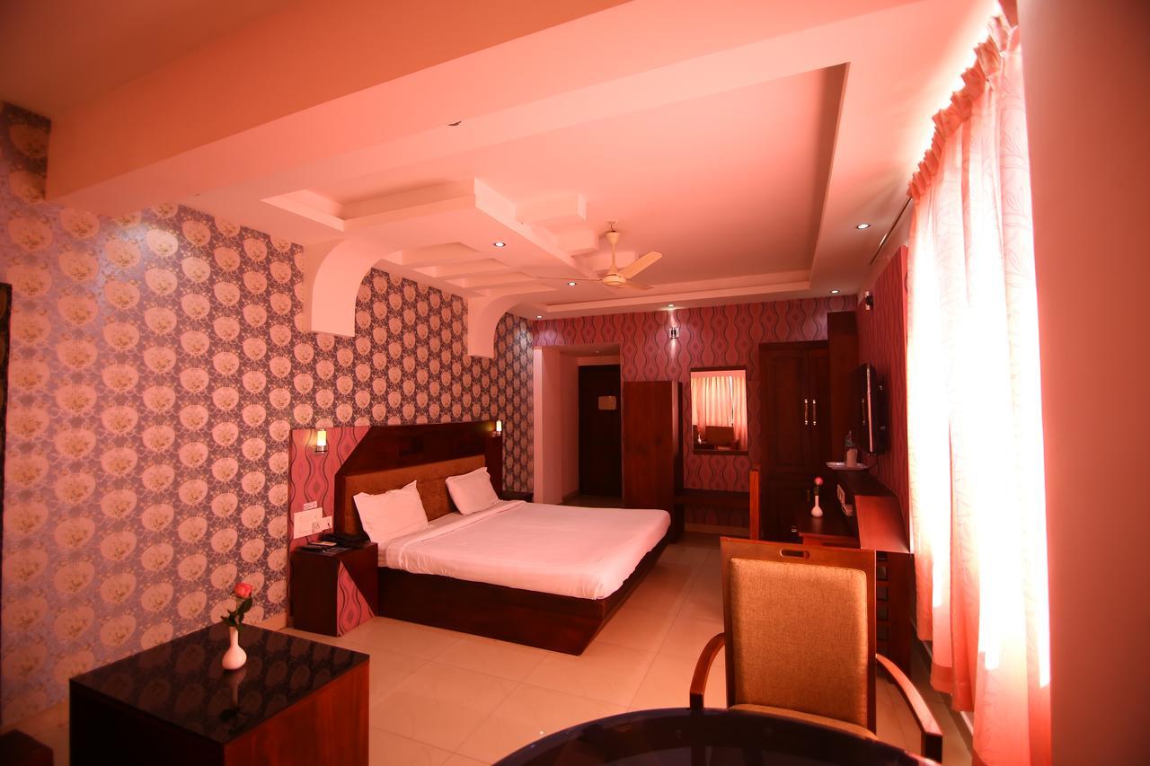 Orchid Residency Hotel Kottayam Buitenkant foto