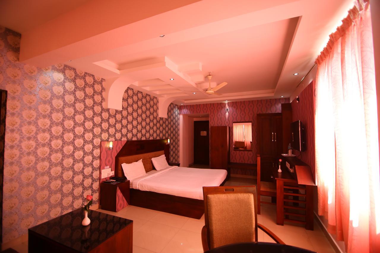 Orchid Residency Hotel Kottayam Buitenkant foto